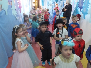 Bal karnawałowy w przedszkolu