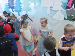 Bal karnawałowy w przedszkolu