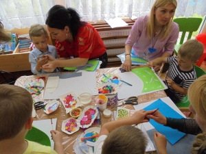 Dzień Matki i warsztaty plastyczne