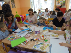 Dzień Matki i warsztaty plastyczne