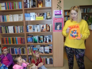Przedszkolaki w bibliotece