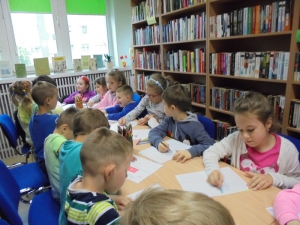Przedszkolaki w bibliotece