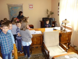 Przedszkolaki w Urzędzie Miasta