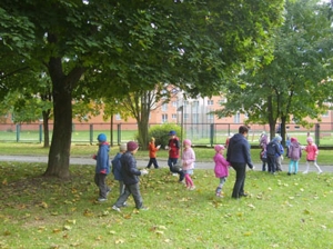  Przedszkolaki sprzątają świat
