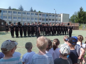 Mundurkowe przedszkolaki