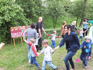 „Co słychać w lesie?”- sportowe rodzinne igraszki