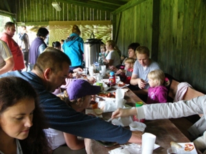 Piknik rodzinny „Razem z Leśnym Skrzatem wędrujemy po lesie”