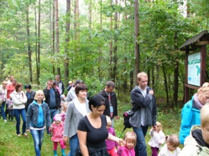 Piknik rodzinny „Razem z Leśnym Skrzatem wędrujemy po lesie”