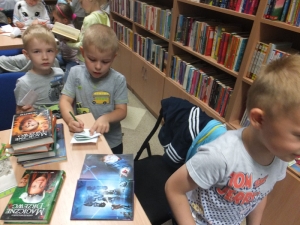 Przedszkolaki w bibliotece