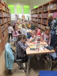 Przedszkolaki w bibliotece