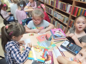 Przedszkolaki w bibliotece