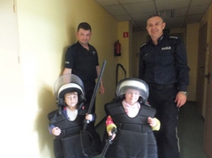  Wycieczka do komendy powiatowej policji w Radomsku - grupa IV - 2015