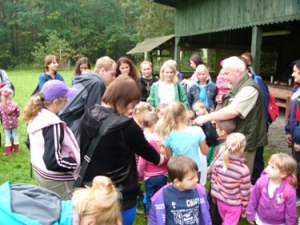 Piknik rodzinny „Razem z Leśnym Skrzatem wędrujemy po lesie”