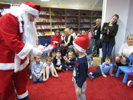 Mikołajki w Miejskiej Bibliotece Publicznej w Radomsku